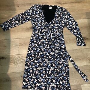 Anne Klein Black and Blue Floral Long Sleeve Dress